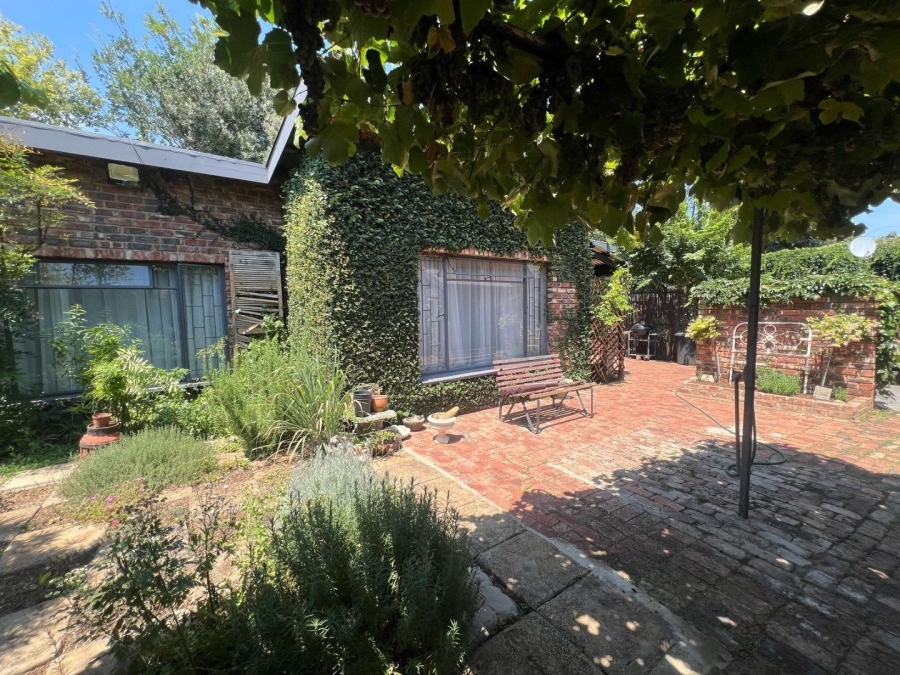 7 Bedroom Property for Sale in Van Der Hoff Park North West